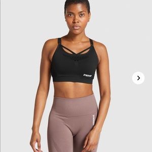 Energy + Seamless sports bra